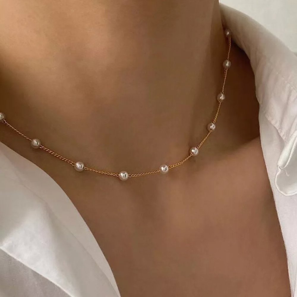 Round Pearl Station Chain Necklace in Gold - Picture 2 of 7